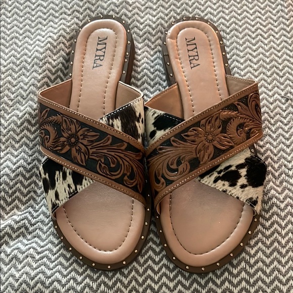 Myra  Brown and Black Patterned Sandals - Picture 2 of 4